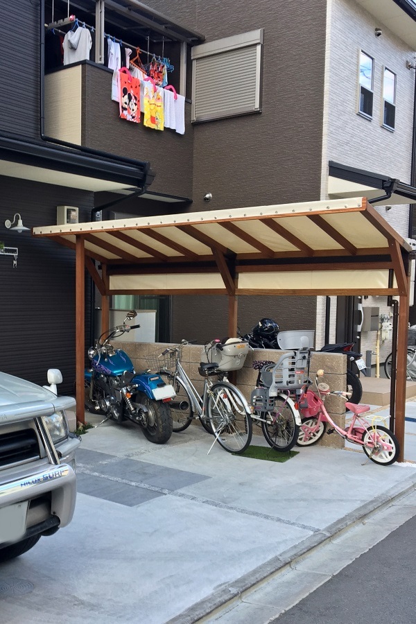 京都市H様邸おしゃれなサイクルポート