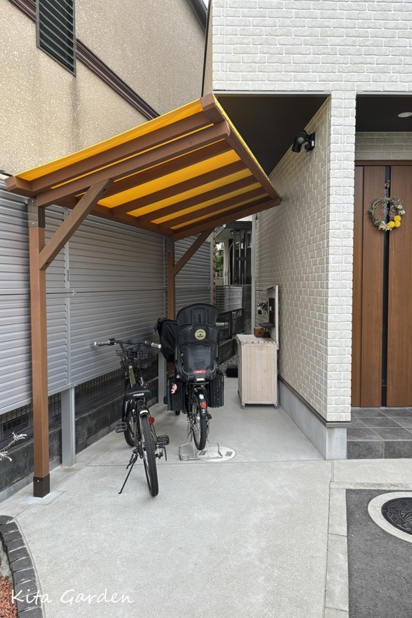 兵庫県尼崎市M様邸の自転車屋根