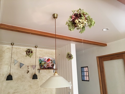 お庭の植物で、お部屋を飾りつけ