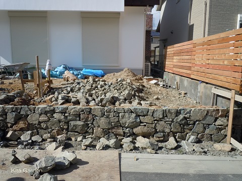 茨木市の外構石積み工事