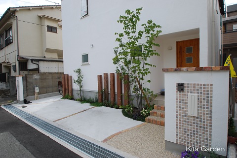 吹田市の無添加住宅のナチュラル外構