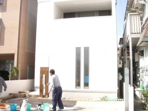 伊丹市の新築外構の駐車場土間工事