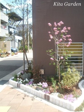 西宮市のフロントガーデン