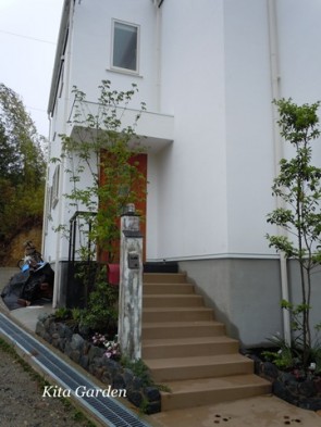 川西市のナチュラル外構