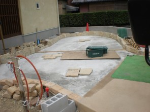 加古川市の新築外構の駐車場花壇工