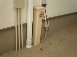 伊丹市の庭に建てたオリジナルの立水栓