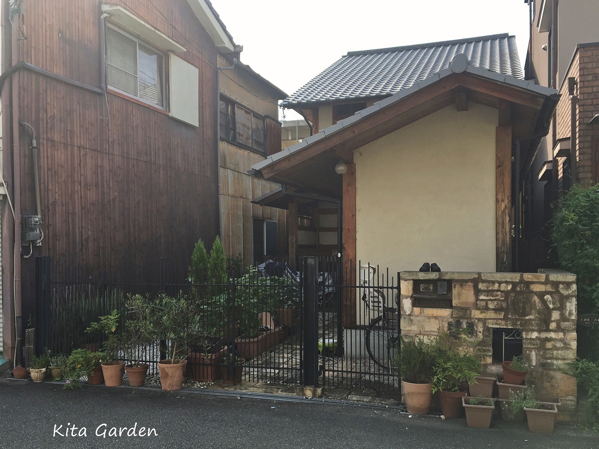 大阪市の自転車置き場のリフォーム工事