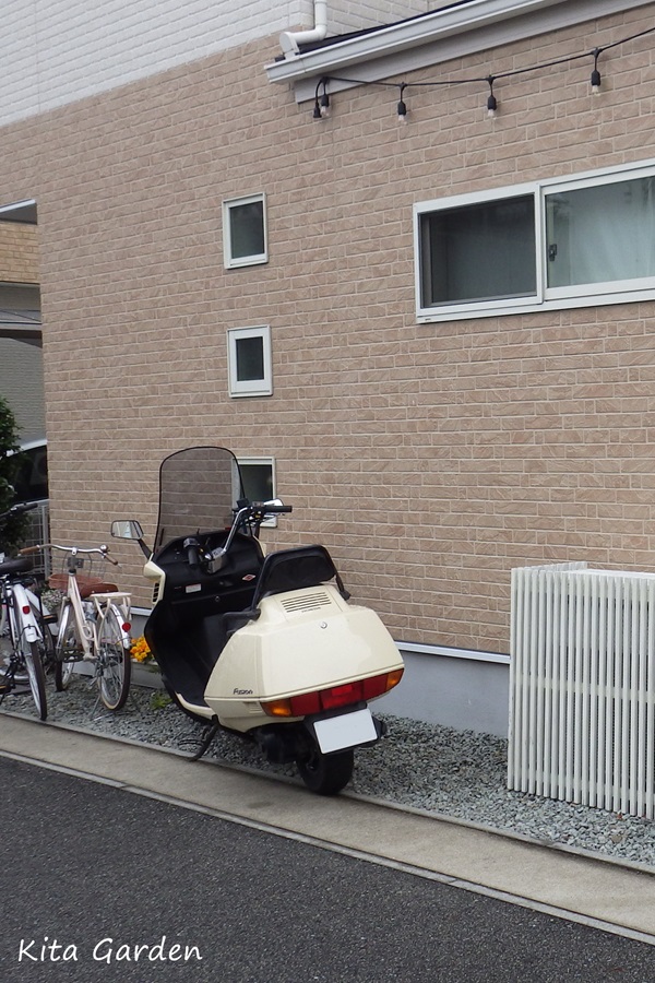 伊丹市T様邸の自転車置き場リフォーム工事