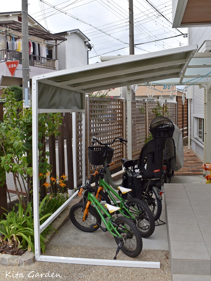 モダンなサイクルポート