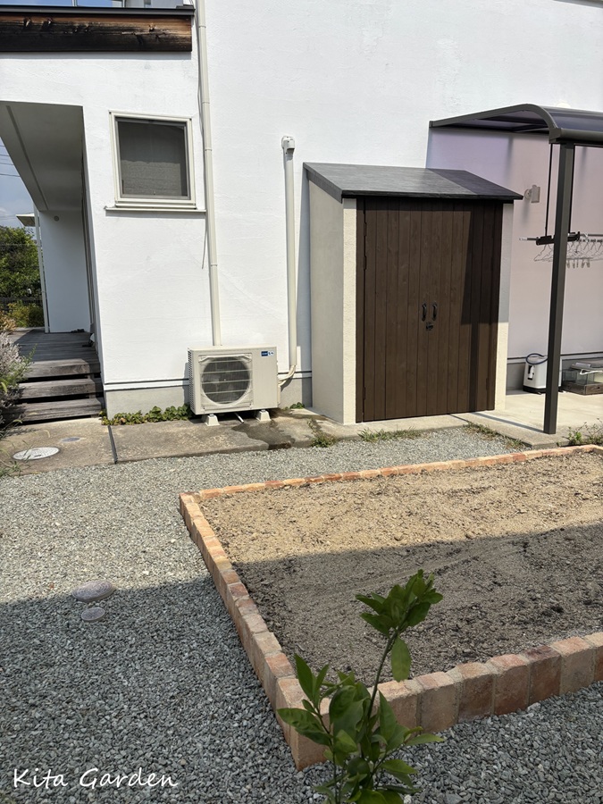 大阪茨木市で工事したキッチンガーデンと物置