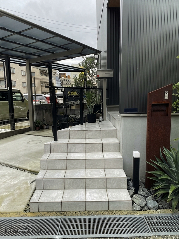 大阪池田市玄関目隠しリフォーム工事