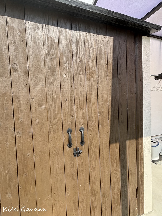 大阪茨木で造作したナチュラルな物置