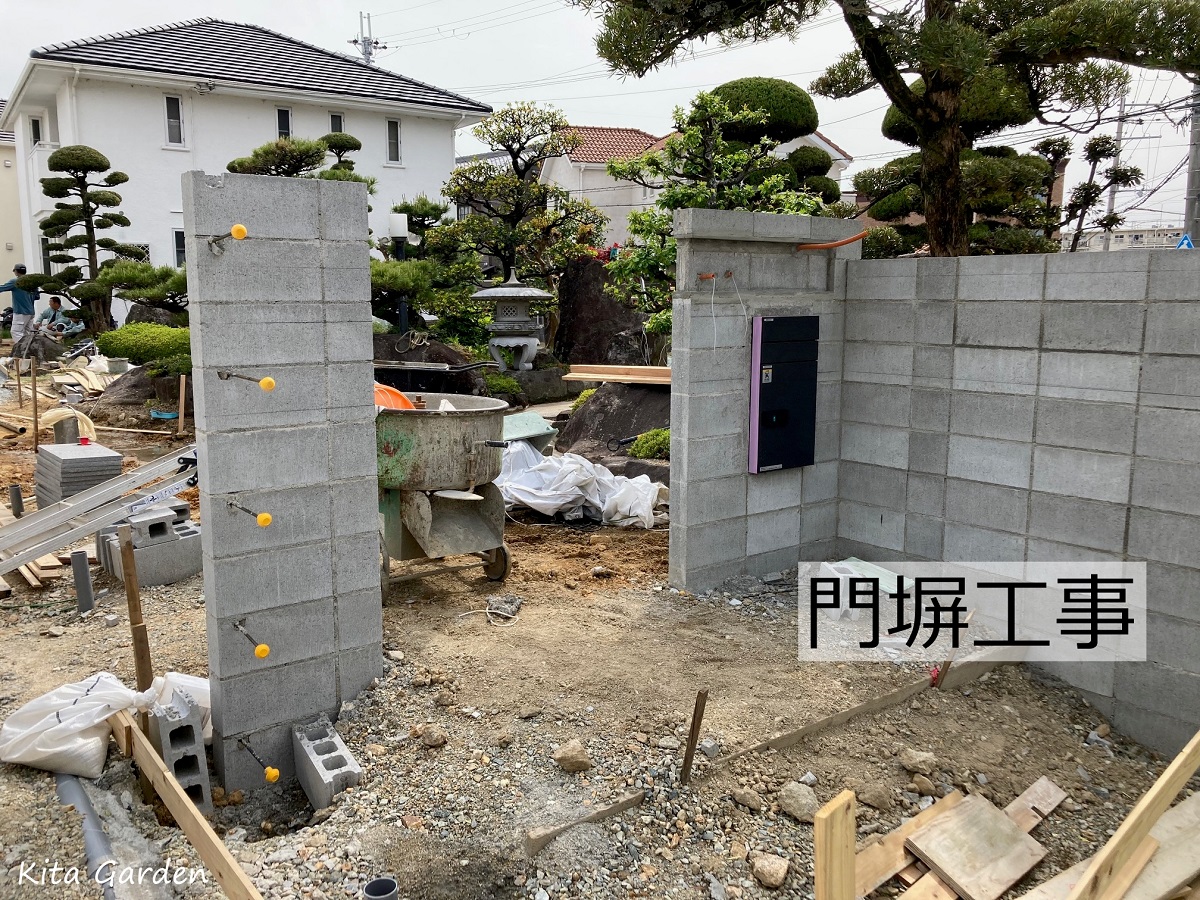 伊丹市外構リフォーム工事の門柱工