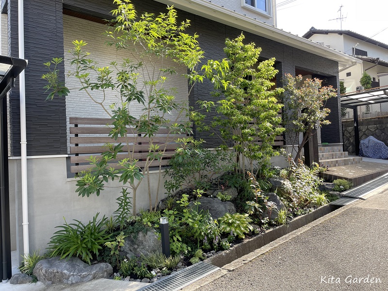 高槻市O様邸の外構と植栽