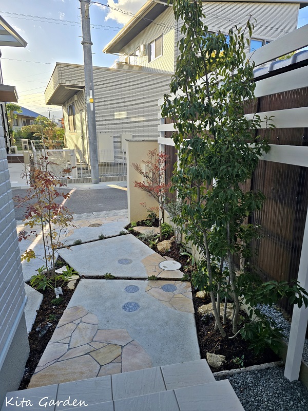 宝塚市の新築外構の植栽工事