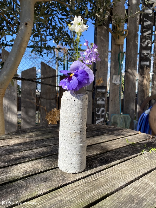 サステナブルデザインの花瓶