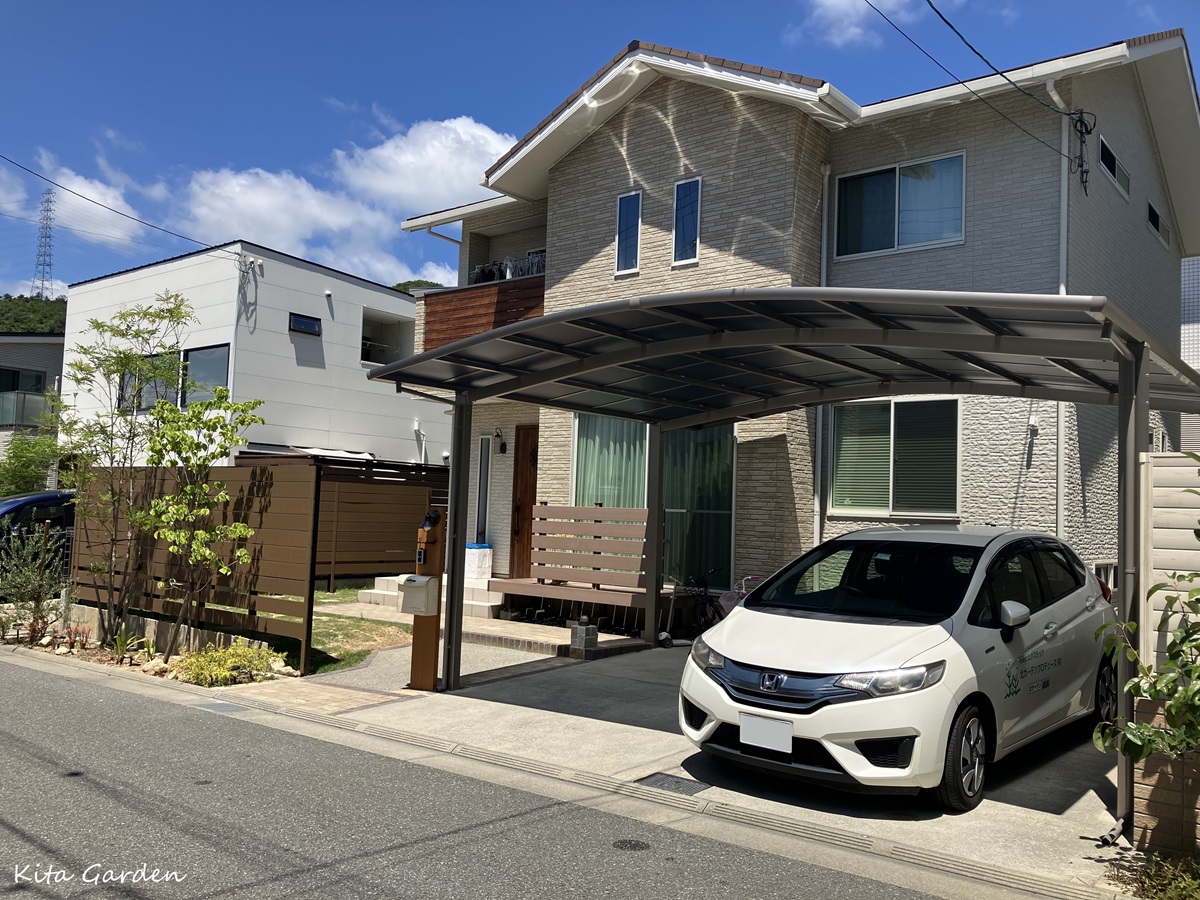 LIXILカーポートネスカの施工事例