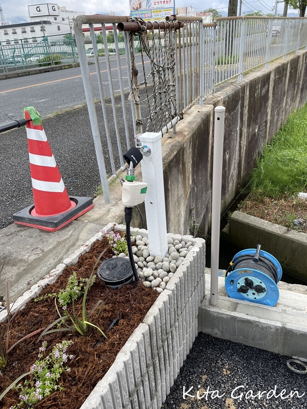 奈良スバルショールームの花壇植栽工事