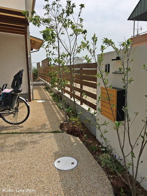 兵庫県西宮市で施工した洗い出しのアプローチ