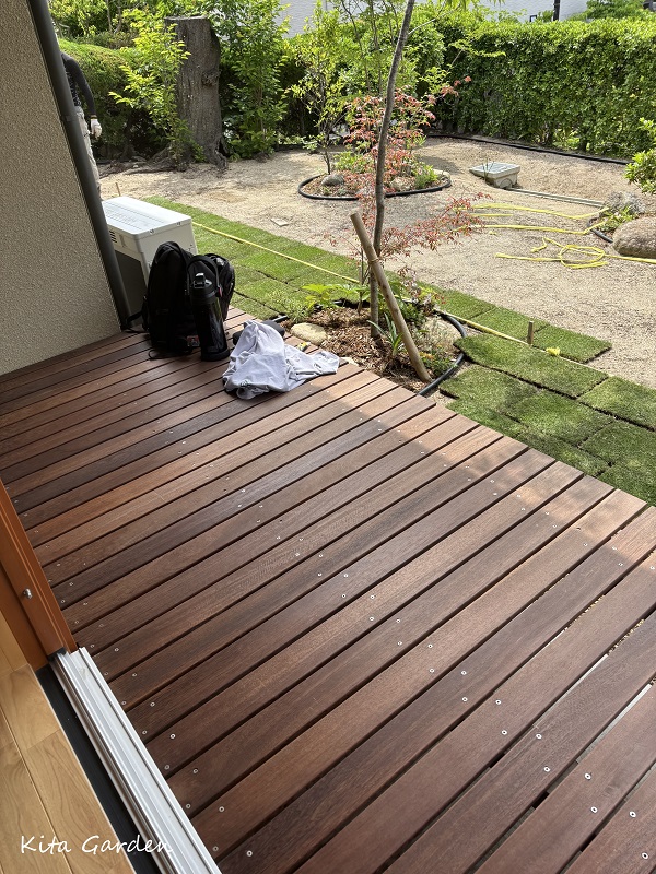 吹田市での芝生張り工事