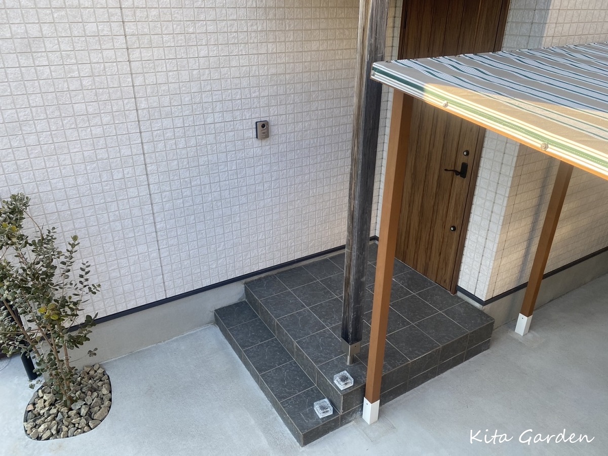 サイクルポートのシェード屋根