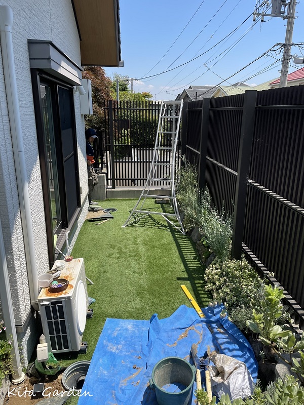 神戸市でのお庭のシェード屋根取り付け工事