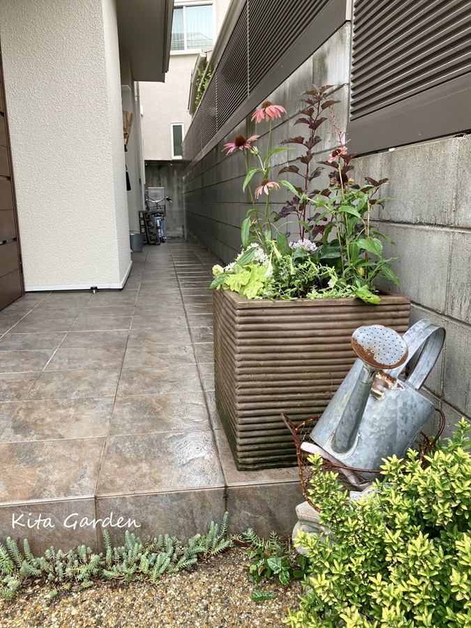 神戸市の玄関前植栽リフォーム事例