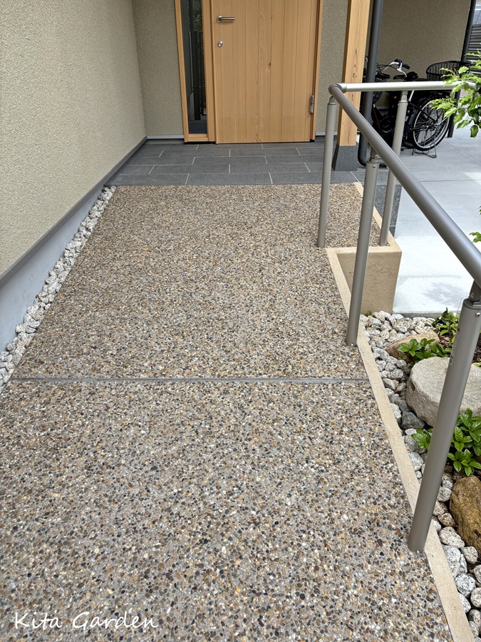 吹田市平屋の新築外構の洗い出しアプローチ