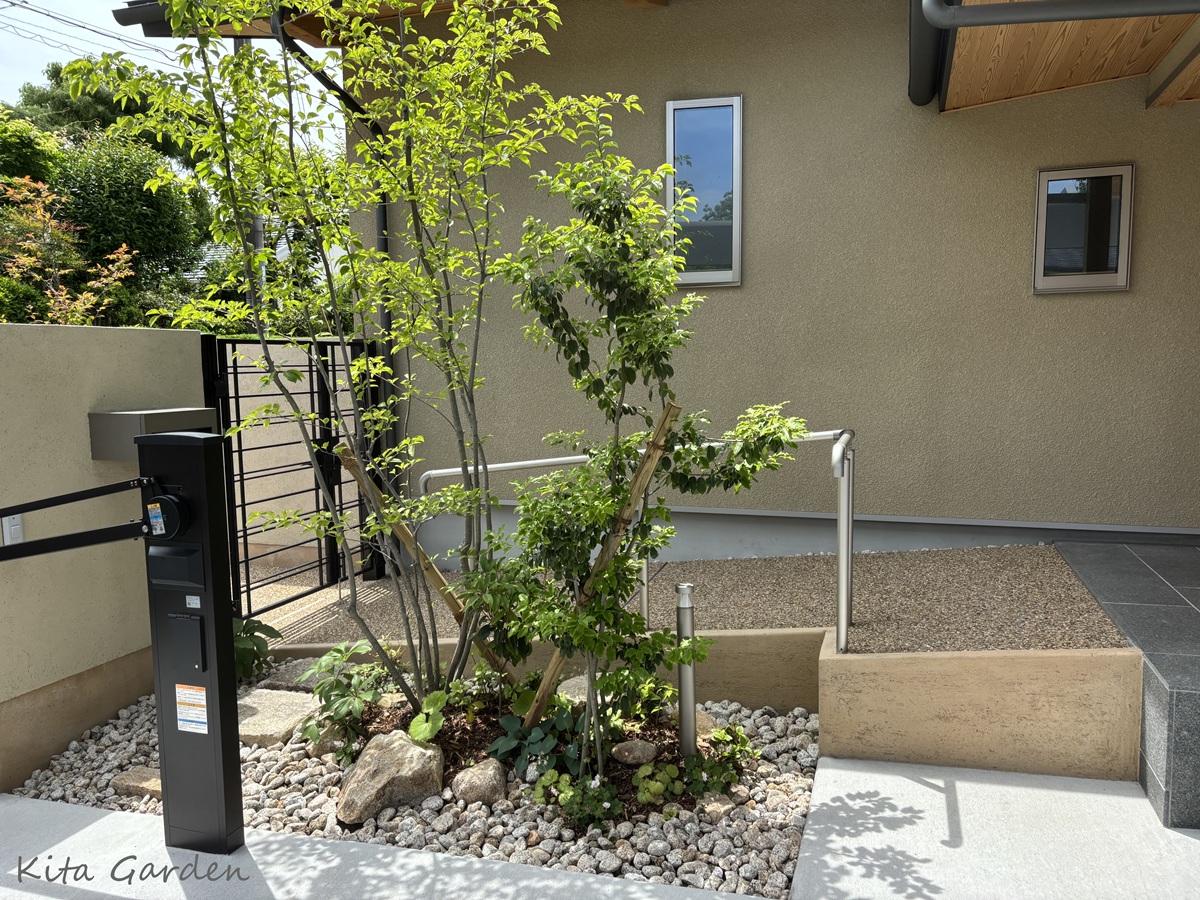 平屋の新築外構工事のスロープアプローチ