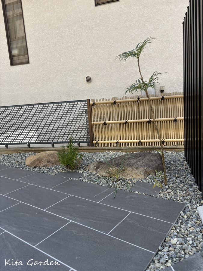 西宮市庭リフォームで植えたドライプランツ