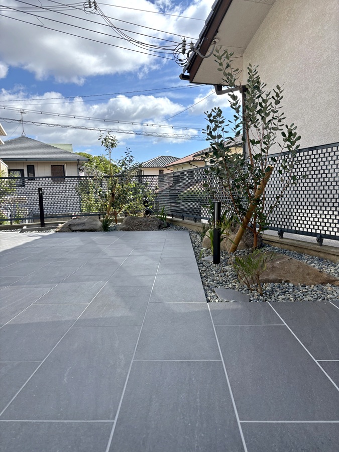 西宮市庭リフォーム工事で完成したモダンな庭