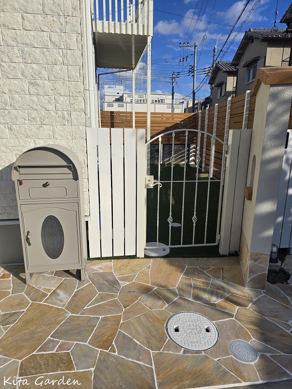 スウェーデンハウスに似合う外構デザイン