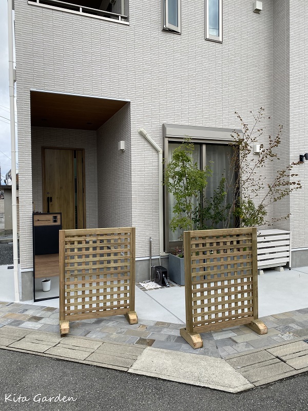 京都府での外構リフォーム工事目隠しフェンス