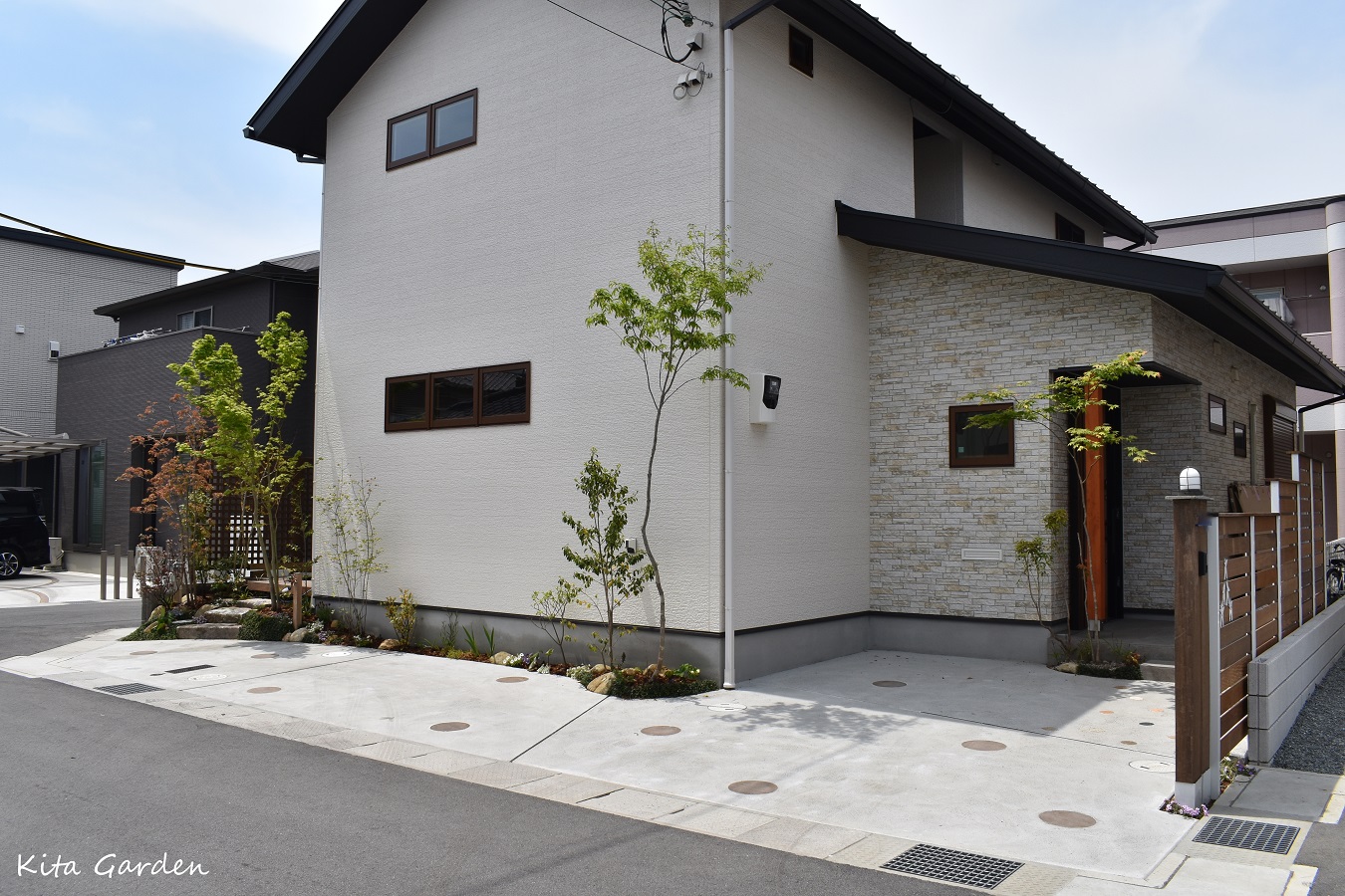 外構のおしゃれな駐車場デザイン