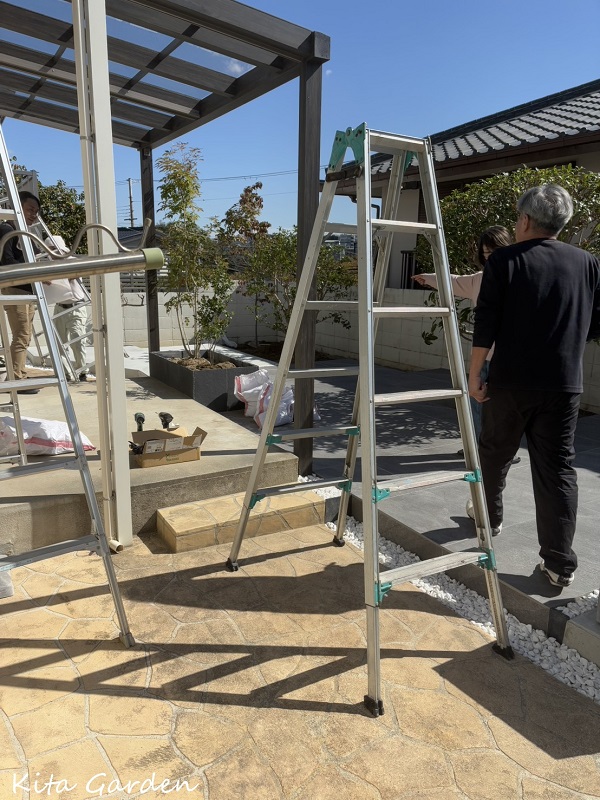 外構庭工事の現場風景